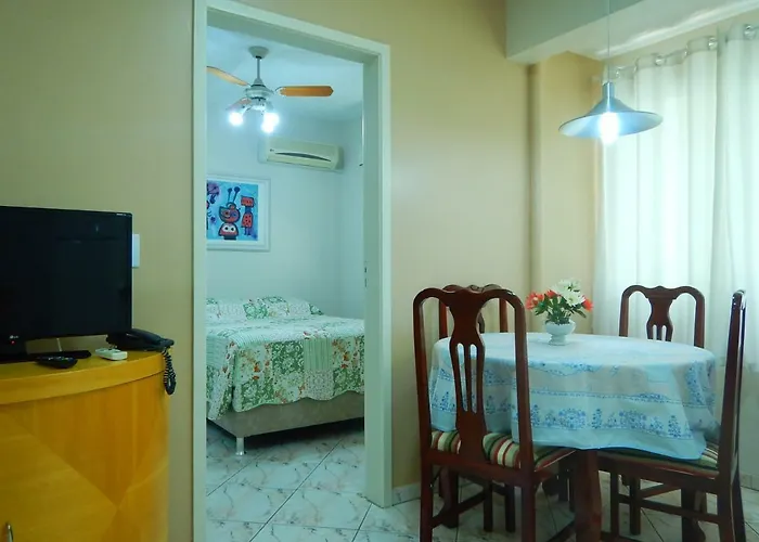 Quintana Flats Apartahotel *